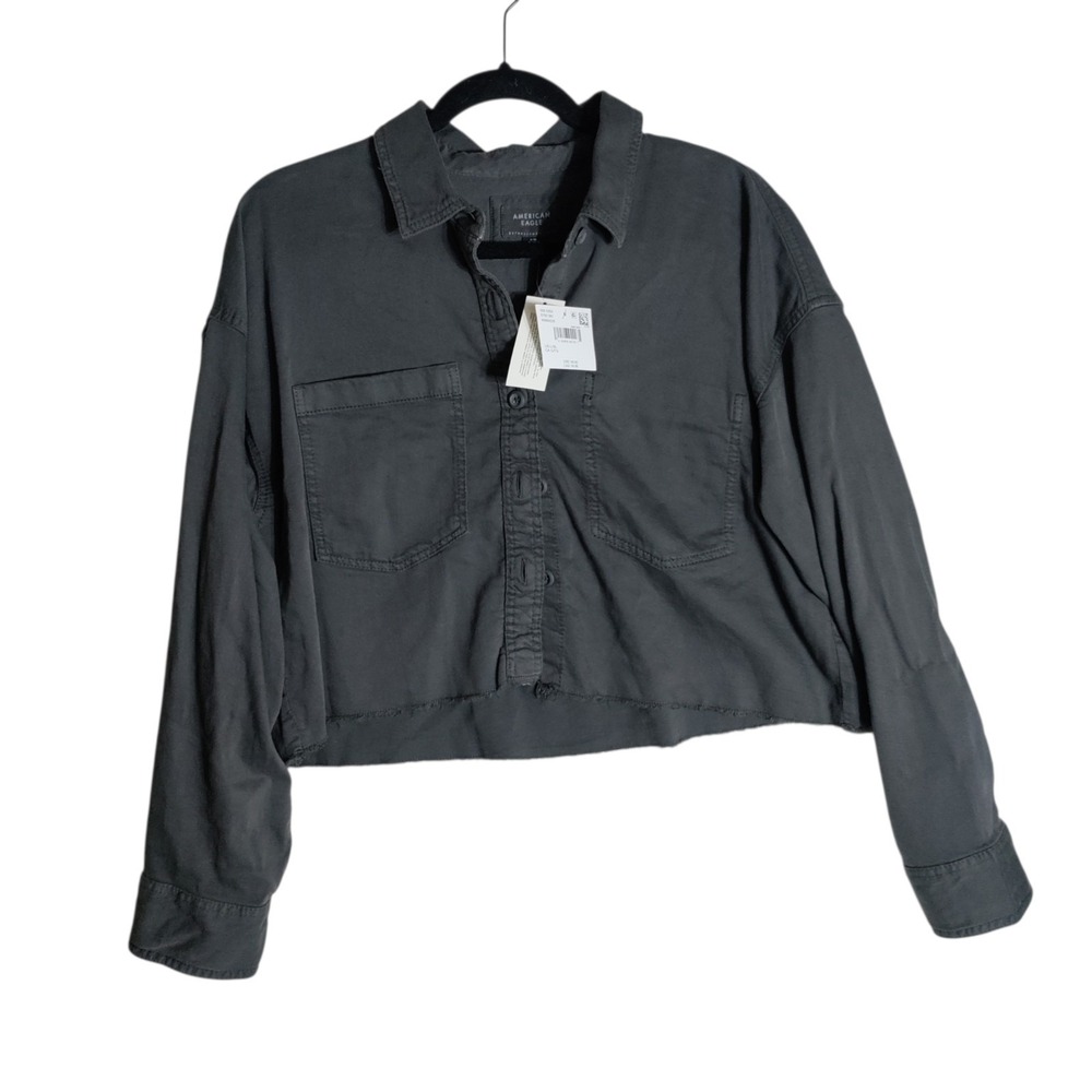 American Eagle Womans Cropped Gray Button Front Long Sleeve Shirt Size L/XL NWT